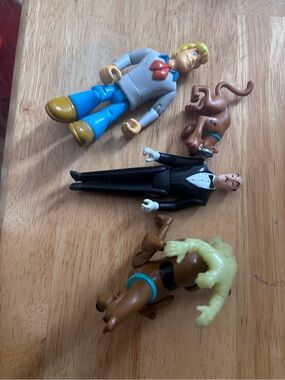Scooby-Doo Character Toy Bundle - Fred, Scooby & Friends - Brown/Blue/Black